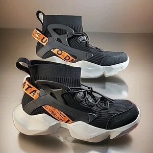 NWOT High Top Sneakers Outdoor Sports Basketball Athletic Shoes Sz 11 Men's